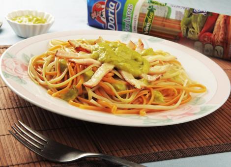 Spaghetti verduras doria con lomo pietrán zenú y guacamole