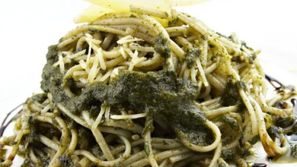 Spaghetti al pesto